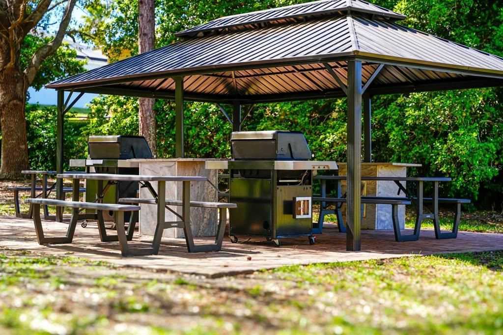 For Sale: $200,000 (2 beds, 2 baths, 1375 Square Feet)