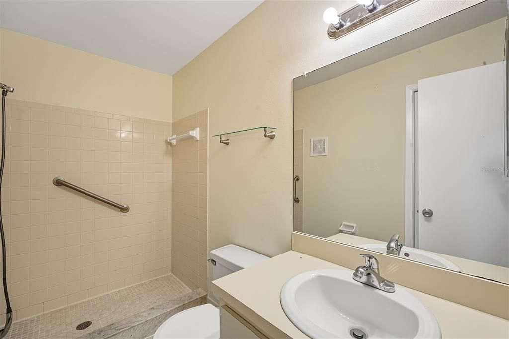 For Rent: $1,795 (2 beds, 2 baths, 962 Square Feet)