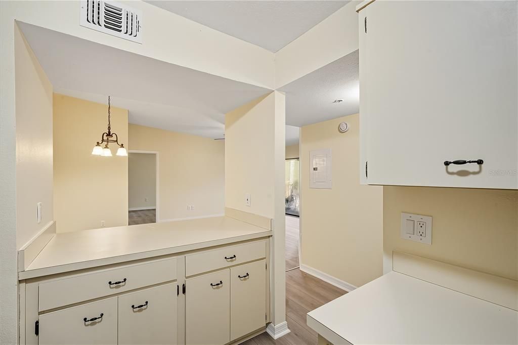 For Rent: $1,795 (2 beds, 2 baths, 962 Square Feet)