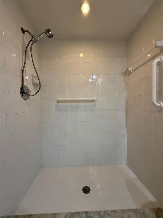 Active With Contract: $2,500 (3 beds, 2 baths, 2227 Square Feet)