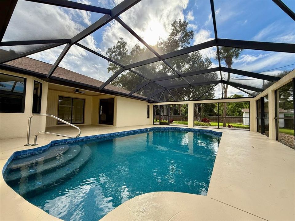 Active With Contract: $2,500 (3 beds, 2 baths, 2227 Square Feet)