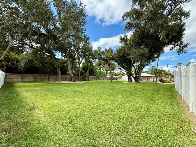 Active With Contract: $2,500 (3 beds, 2 baths, 2227 Square Feet)