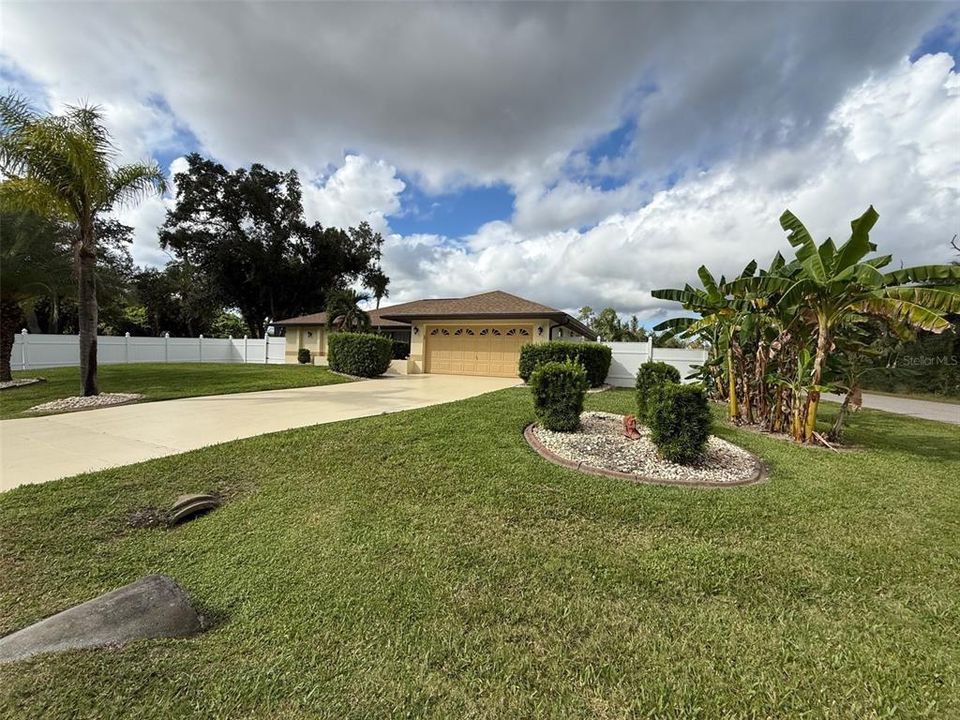 Active With Contract: $2,500 (3 beds, 2 baths, 2227 Square Feet)
