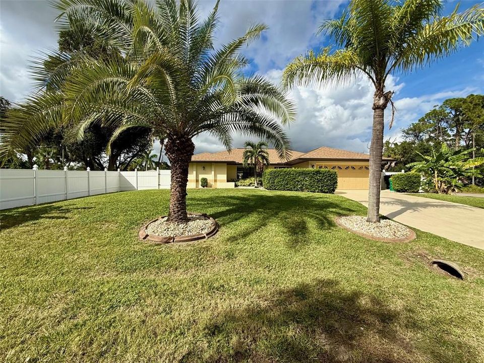 Active With Contract: $2,500 (3 beds, 2 baths, 2227 Square Feet)