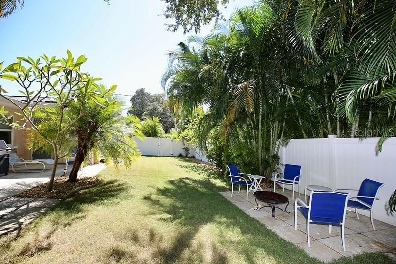 Activo con contrato: $469,000 (2 camas, 2 baños, 1228 Pies cuadrados)