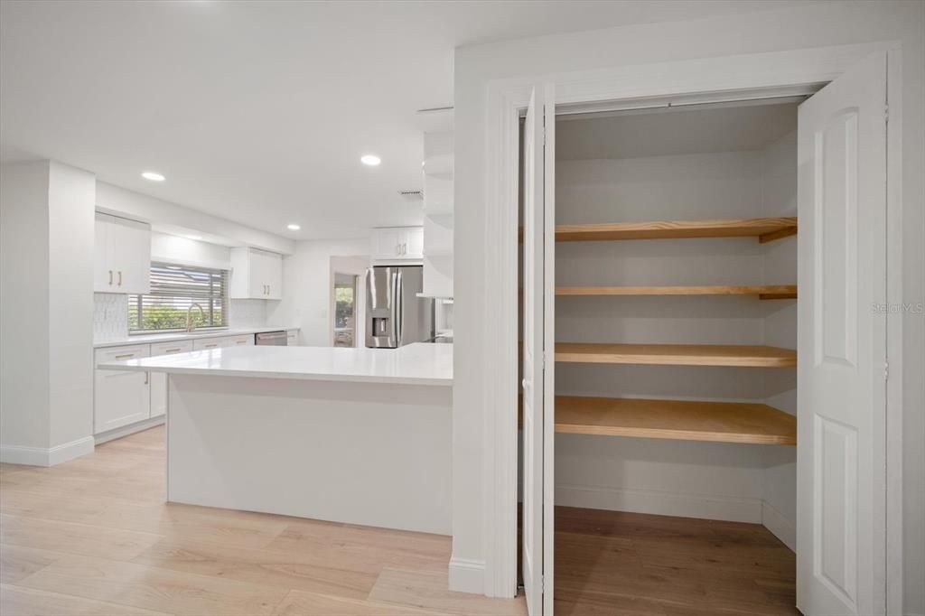 Active With Contract: $489,000 (3 beds, 2 baths, 1903 Square Feet)