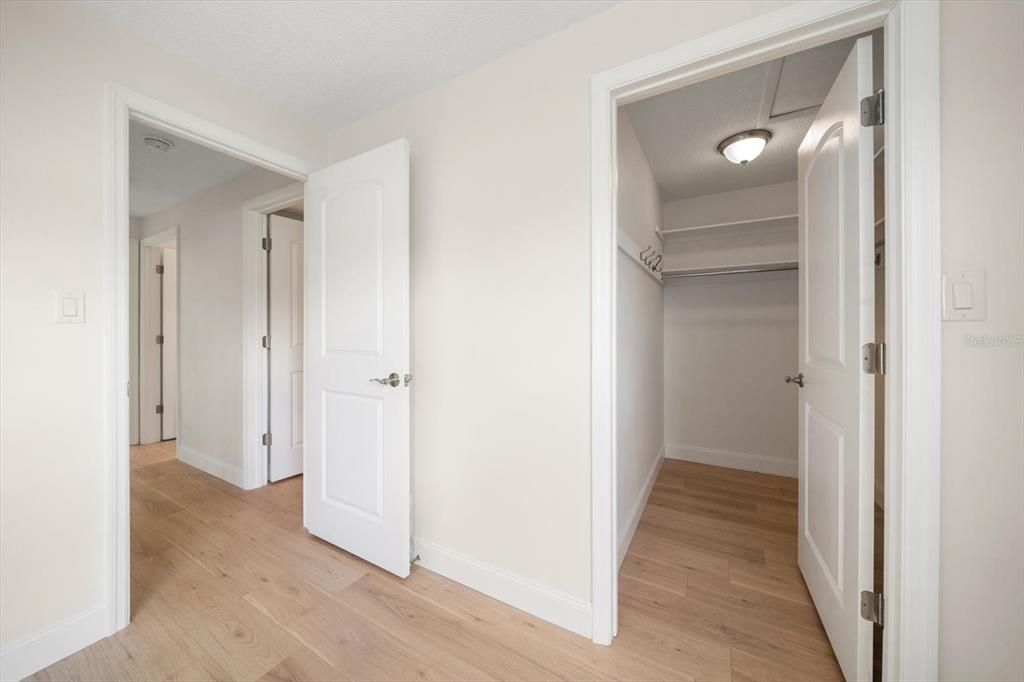 Active With Contract: $489,000 (3 beds, 2 baths, 1903 Square Feet)