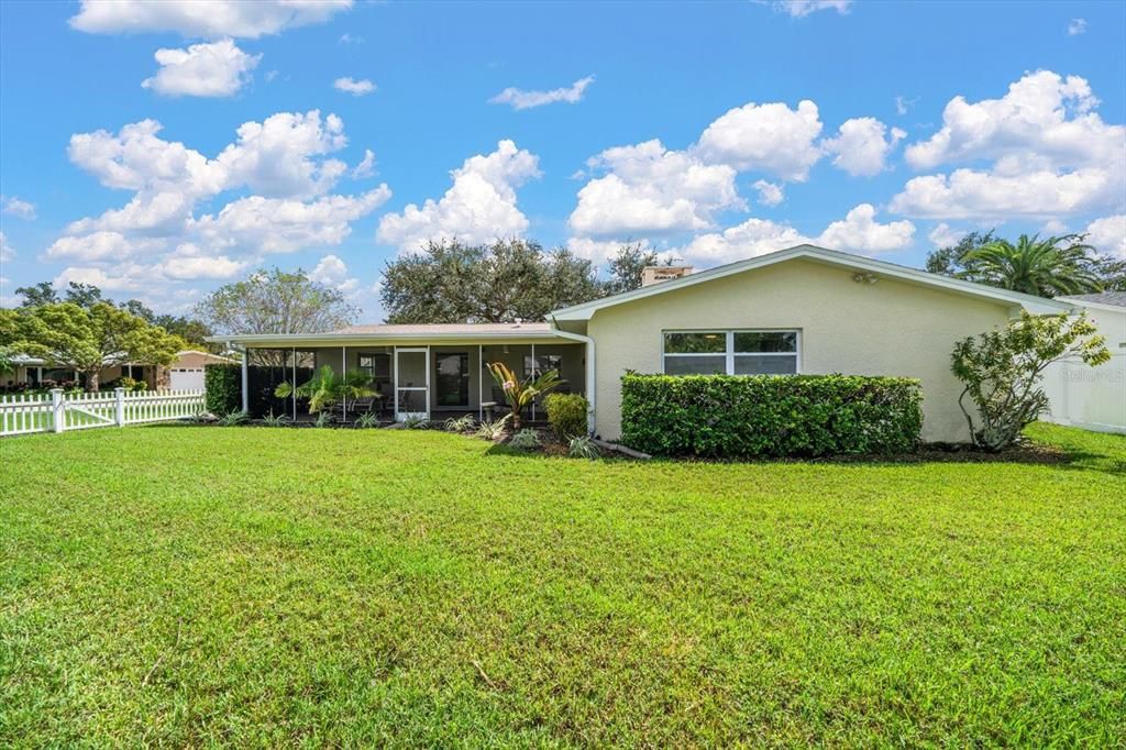 Active With Contract: $489,000 (3 beds, 2 baths, 1903 Square Feet)