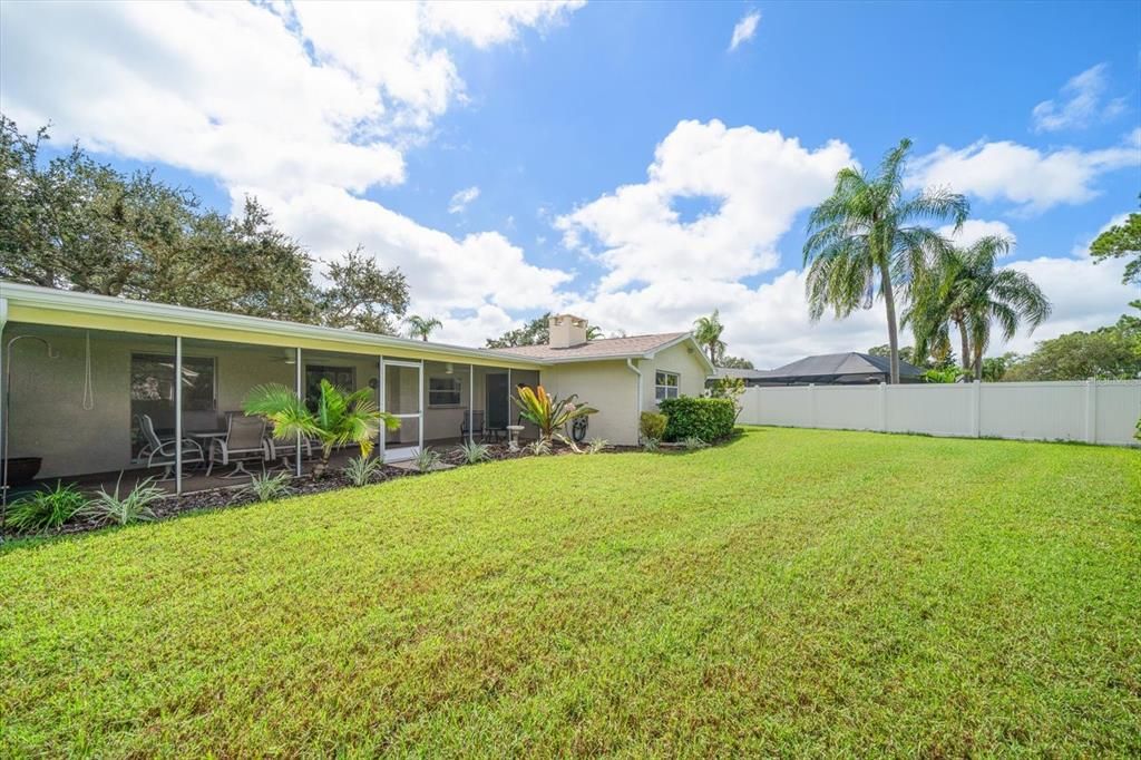 Active With Contract: $489,000 (3 beds, 2 baths, 1903 Square Feet)