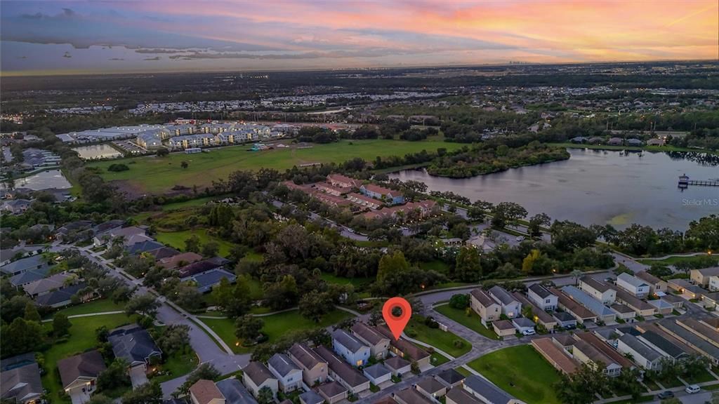 Под контрактом: $279,900 (2 спален, 2 ванн, 1200 Квадратных фут)