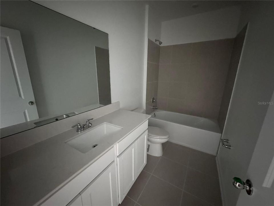 En Renta: $2,300 (3 camas, 2 baños, 1615 Pies cuadrados)