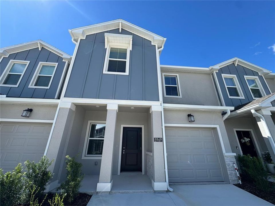 Active With Contract: $2,150 (3 beds, 2 baths, 1834 Square Feet)