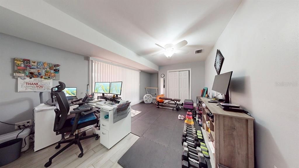 На продажу: $287,777 (3 спален, 2 ванн, 1428 Квадратных фут)