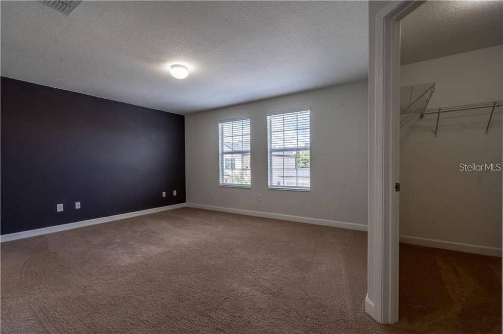 出租: $2,500 (3 贝兹, 2 浴室, 2008 平方英尺)