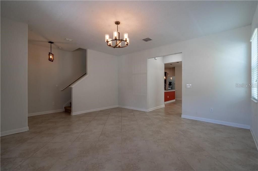 出租: $2,500 (3 贝兹, 2 浴室, 2008 平方英尺)