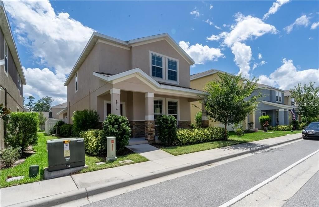 出租: $2,500 (3 贝兹, 2 浴室, 2008 平方英尺)