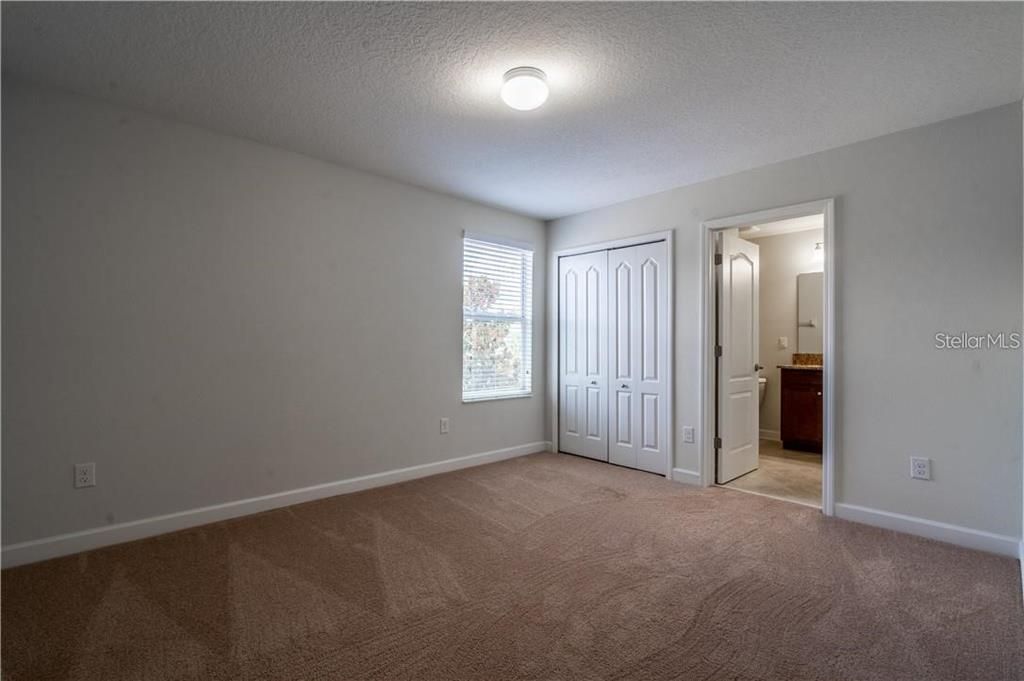 出租: $2,500 (3 贝兹, 2 浴室, 2008 平方英尺)