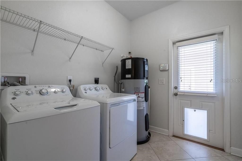 出租: $2,500 (3 贝兹, 2 浴室, 2008 平方英尺)