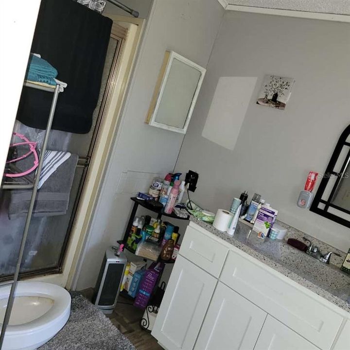 待售: $209,000 (3 贝兹, 2 浴室, 1728 平方英尺)