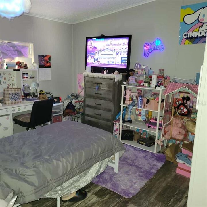 待售: $209,000 (3 贝兹, 2 浴室, 1728 平方英尺)