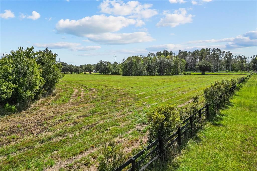 待售: $285,000 (5.95 acres)