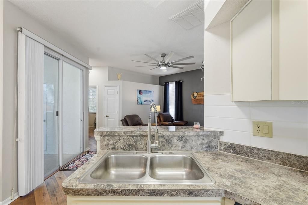 待售: $359,000 (3 贝兹, 2 浴室, 1622 平方英尺)