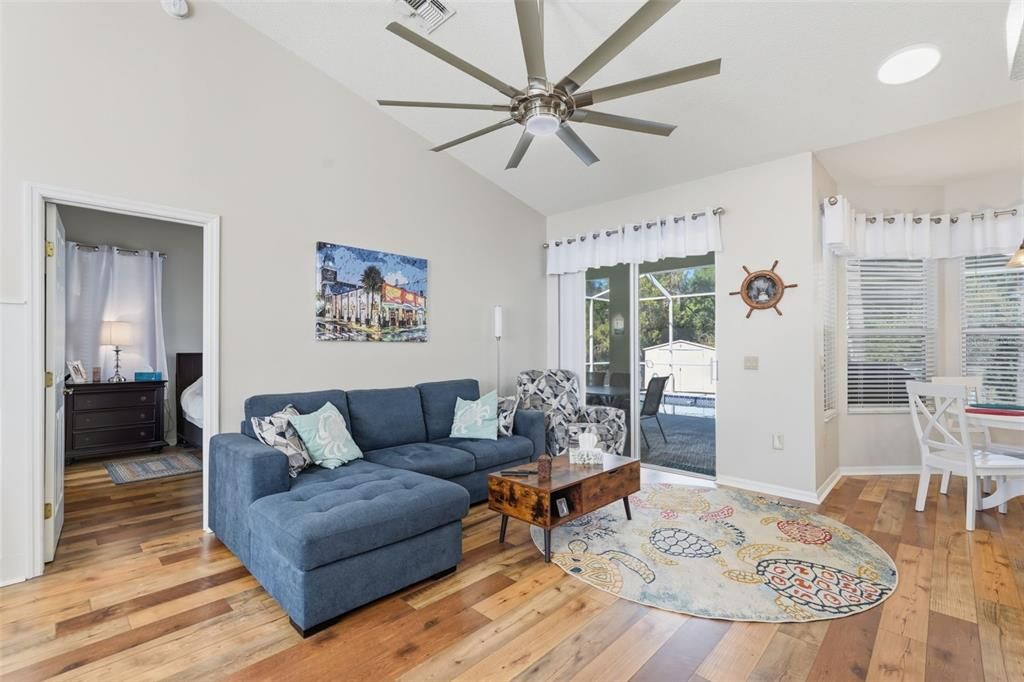 待售: $359,000 (3 贝兹, 2 浴室, 1622 平方英尺)