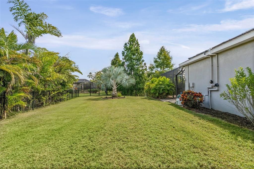 For Sale: $649,000 (3 beds, 2 baths, 2431 Square Feet)