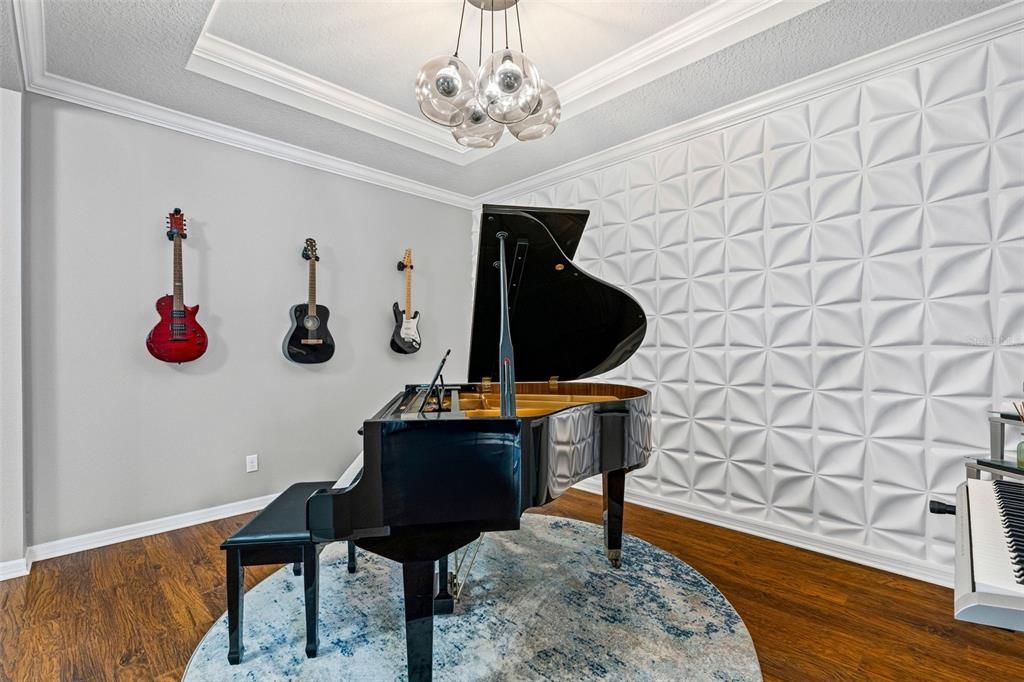 For Sale: $649,000 (3 beds, 2 baths, 2431 Square Feet)