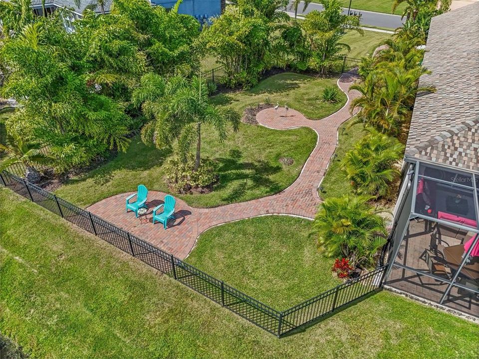 For Sale: $649,000 (3 beds, 2 baths, 2431 Square Feet)