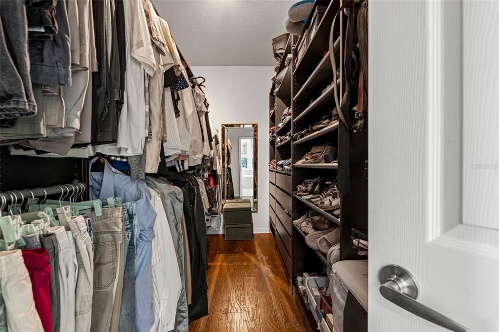 For Sale: $649,000 (3 beds, 2 baths, 2431 Square Feet)