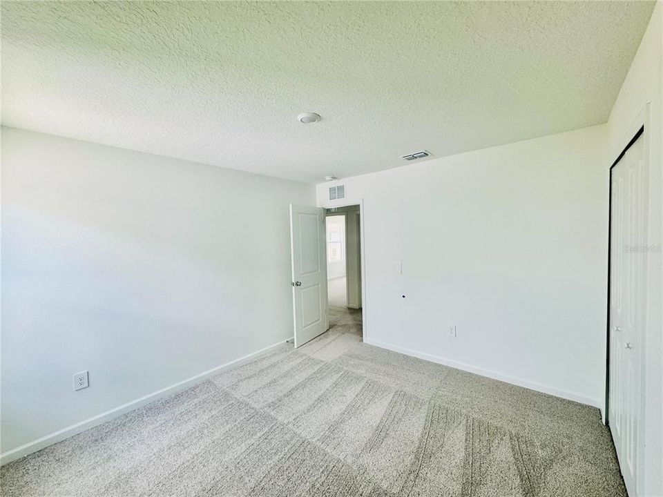 For Rent: $2,300 (6 beds, 3 baths, 2463 Square Feet)