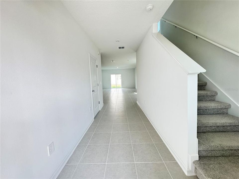 For Rent: $2,300 (6 beds, 3 baths, 2463 Square Feet)