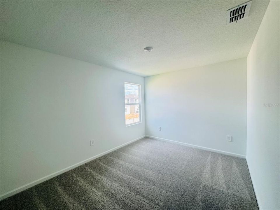 For Rent: $2,300 (6 beds, 3 baths, 2463 Square Feet)