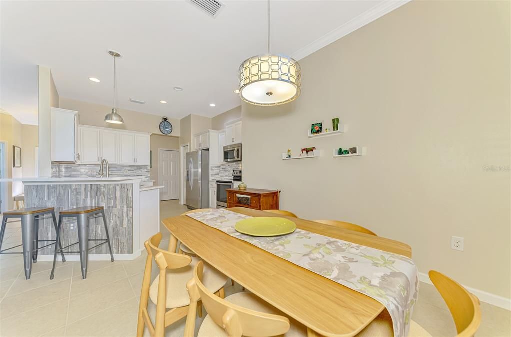 待售: $339,000 (2 贝兹, 2 浴室, 1557 平方英尺)