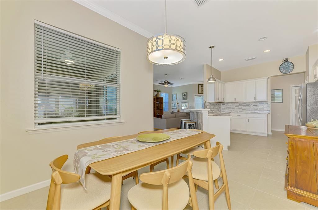 待售: $339,000 (2 贝兹, 2 浴室, 1557 平方英尺)