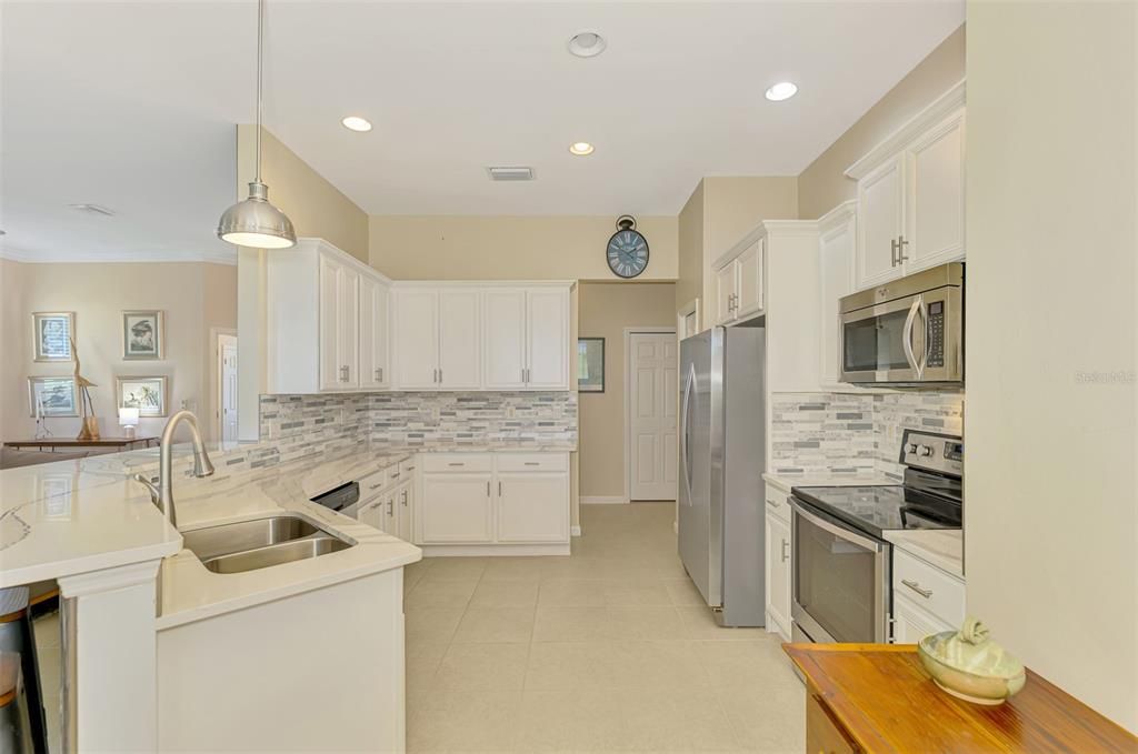 待售: $339,000 (2 贝兹, 2 浴室, 1557 平方英尺)