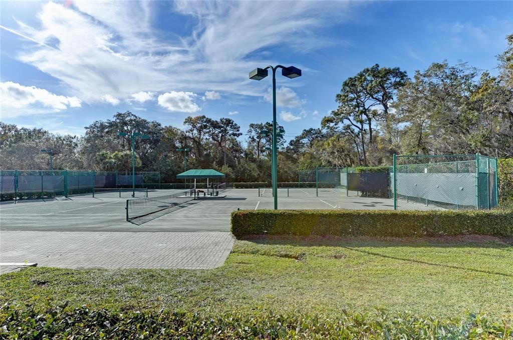 For Sale: $755,000 (3 beds, 3 baths, 1906 Square Feet)