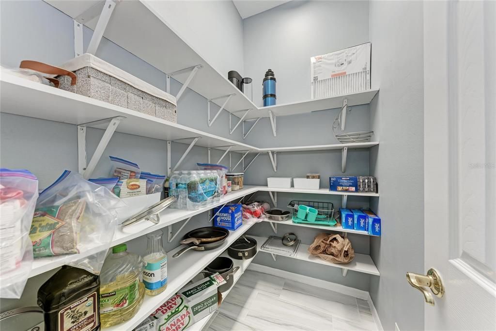 For Sale: $755,000 (3 beds, 3 baths, 1906 Square Feet)