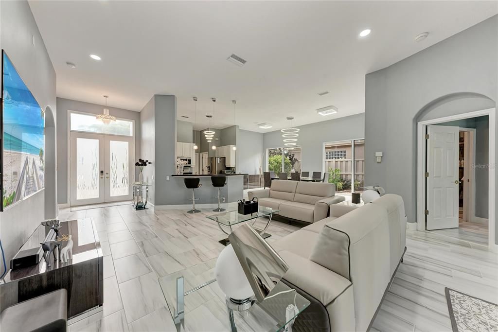 For Sale: $755,000 (3 beds, 3 baths, 1906 Square Feet)