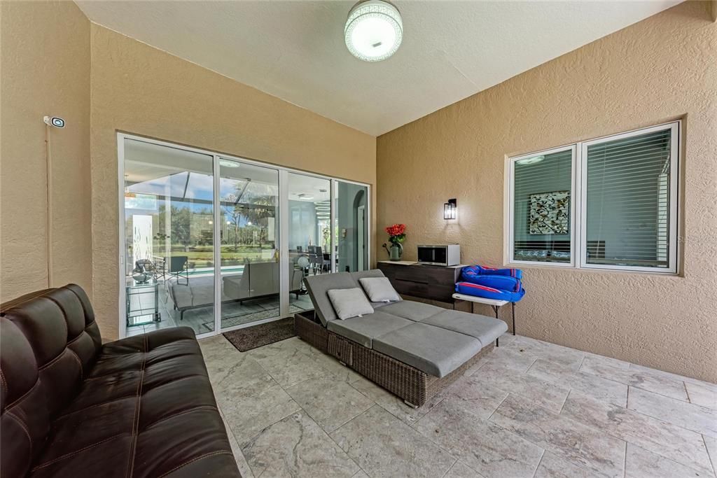 For Sale: $755,000 (3 beds, 3 baths, 1906 Square Feet)