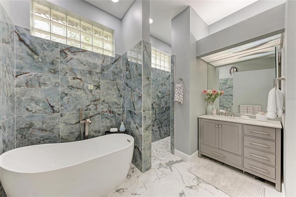 For Sale: $755,000 (3 beds, 3 baths, 1906 Square Feet)