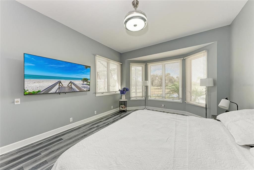 For Sale: $755,000 (3 beds, 3 baths, 1906 Square Feet)