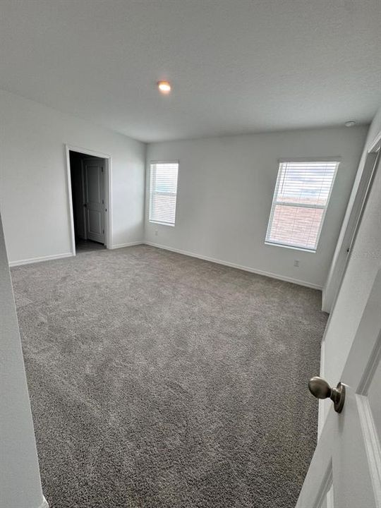 出租: $2,599 (4 贝兹, 2 浴室, 2260 平方英尺)