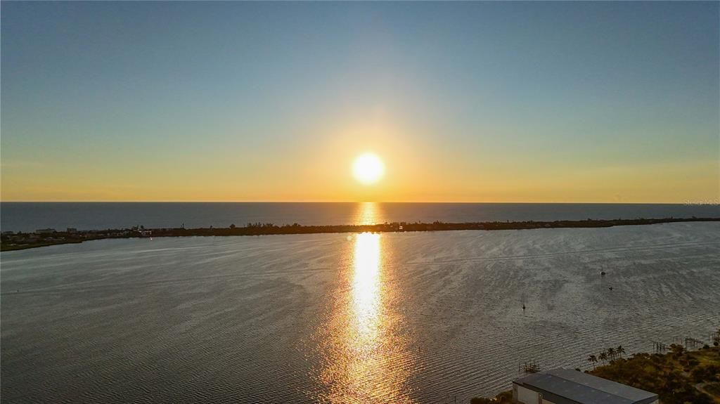 出租: $5,500 (3 贝兹, 3 浴室, 2169 平方英尺)