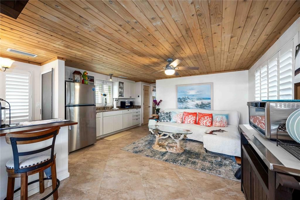 出租: $5,500 (3 贝兹, 3 浴室, 2169 平方英尺)