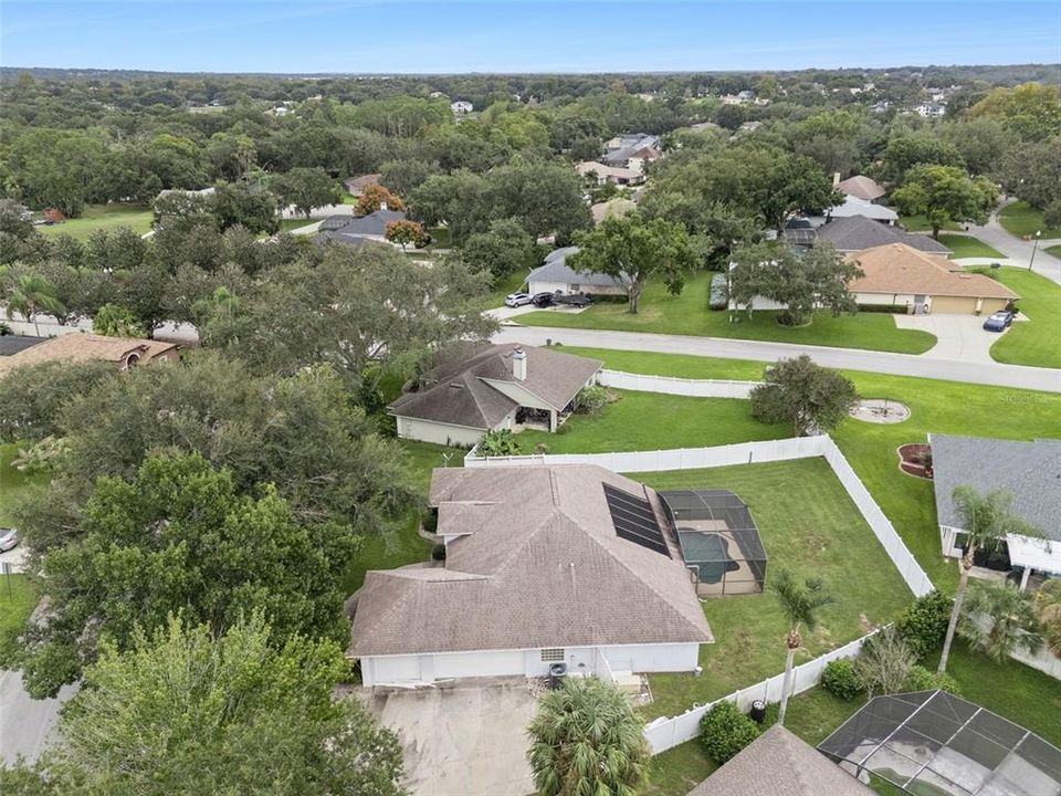 Под контрактом: $485,000 (4 спален, 2 ванн, 1939 Квадратных фут)