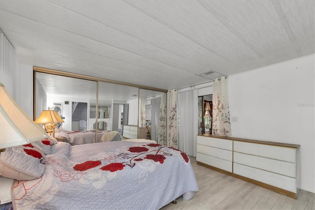 En Venta: $249,000 (2 camas, 2 baños, 1080 Pies cuadrados)