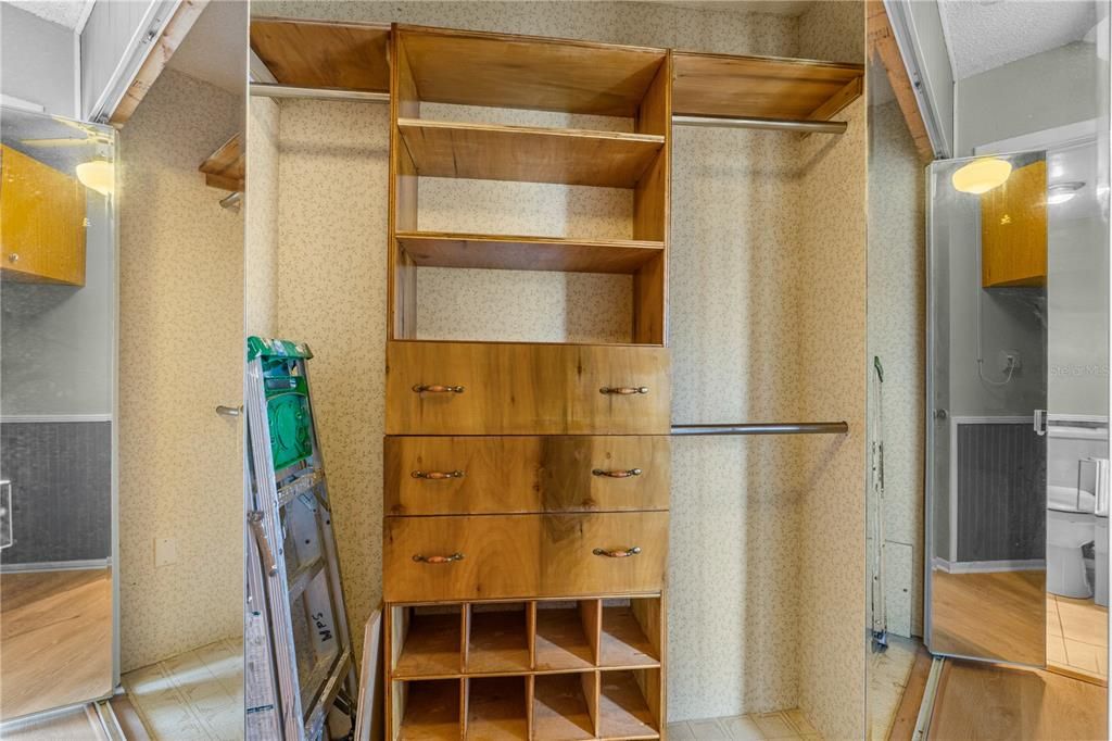 待售: $225,000 (1 贝兹, 1 浴室, 459 平方英尺)