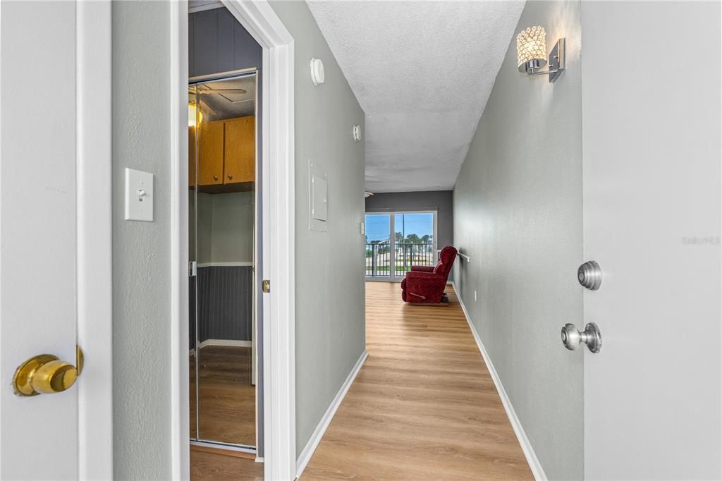 待售: $225,000 (1 贝兹, 1 浴室, 459 平方英尺)